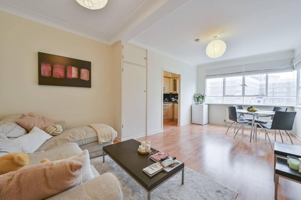 1 bed 1st Floor Flat for rent in Camden Town. From Foxtons - St Johns Wood