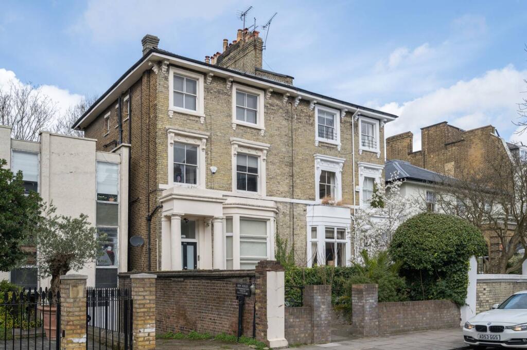 2 bed 1st Floor Flat for rent in Paddington. From Foxtons - St Johns Wood