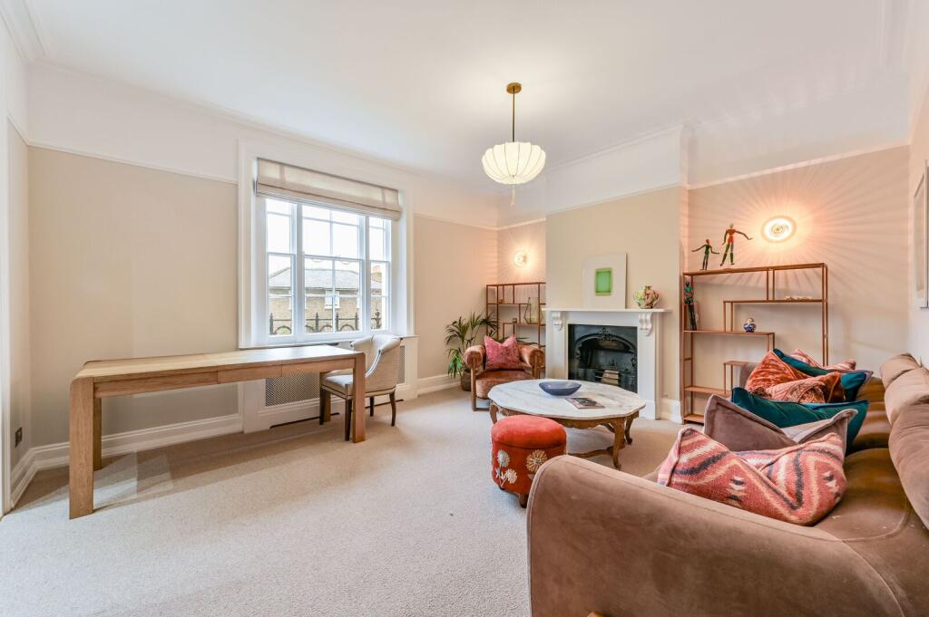 4 bed 1st Floor Flat for rent in London. From Foxtons - St Johns Wood