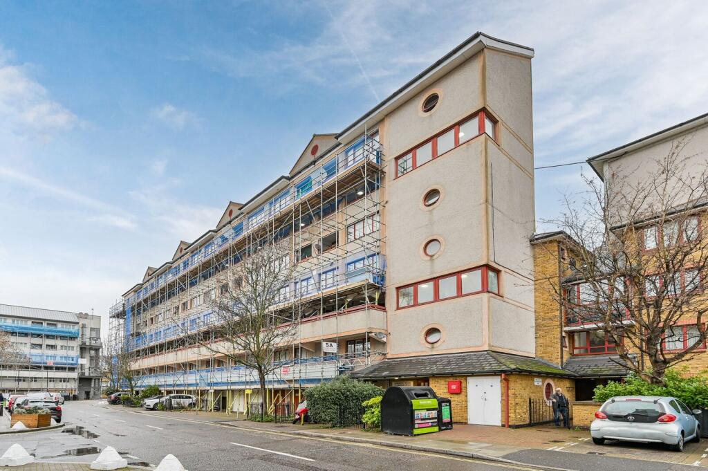 3 bed 1st Floor Flat for rent in Paddington. From Foxtons - St Johns Wood