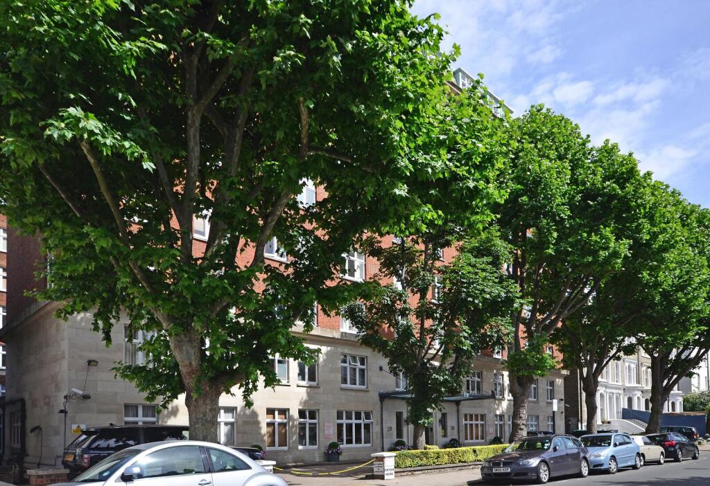 1 bed 1st Floor Flat for rent in London. From Foxtons - St Johns Wood