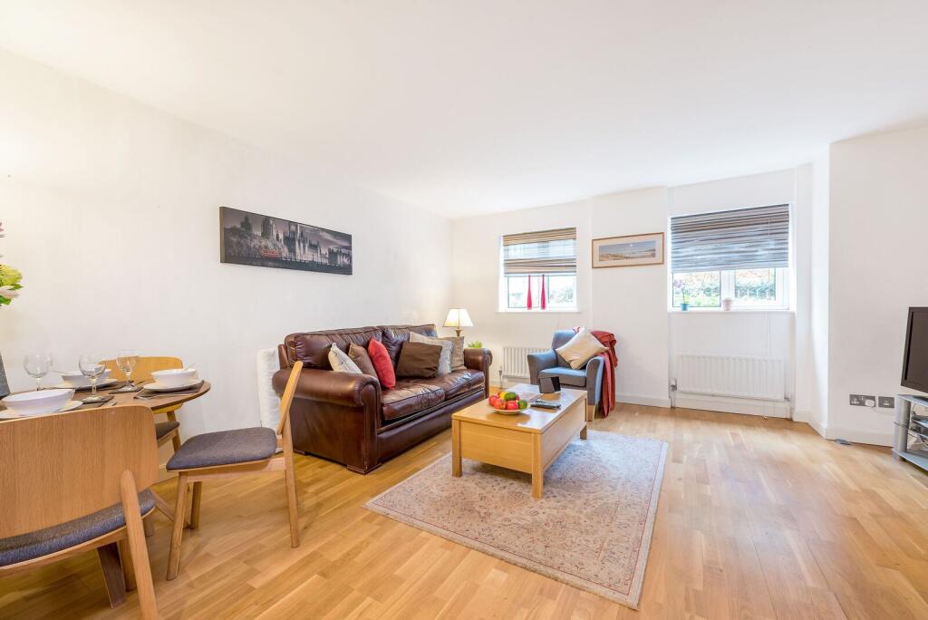 2 bed 1st Floor Flat for rent in London. From Foxtons - St Johns Wood