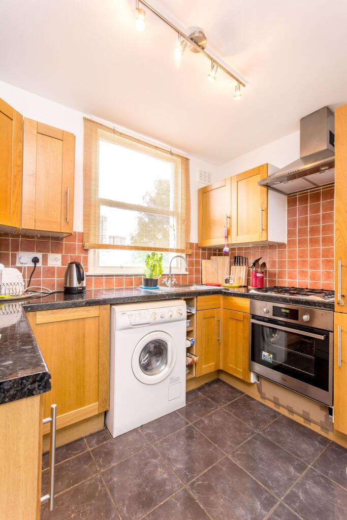 2 bed 1st Floor Flat for rent in Hampstead. From Foxtons - St Johns Wood 2 bed 1st Floor Flat for rent in Hampstead. From Foxtons - St Johns Wood