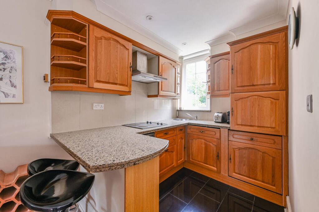 1 bed 1st Floor Flat for rent in London. From Foxtons - St Johns Wood
