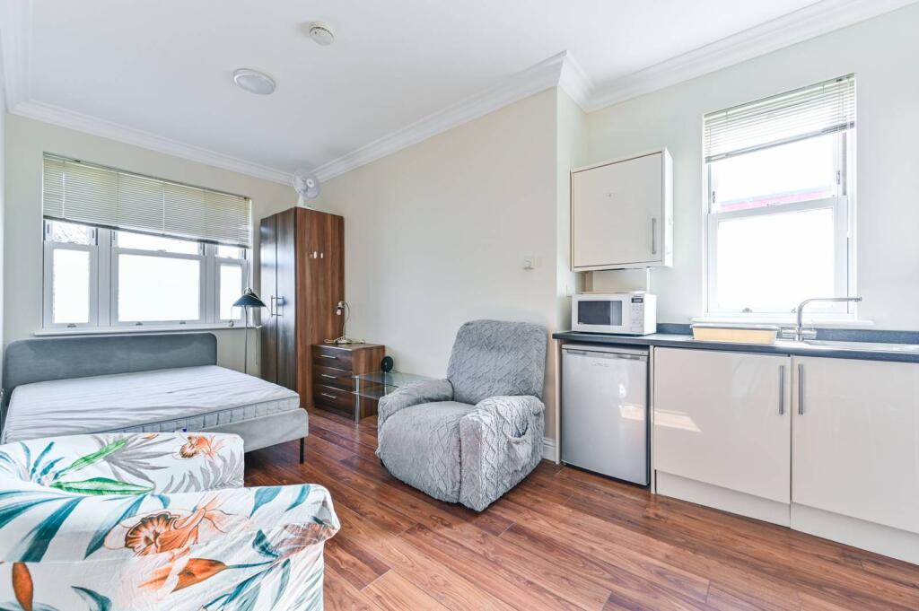 0 bed Studio for rent in London. From Foxtons - Stoke Newington