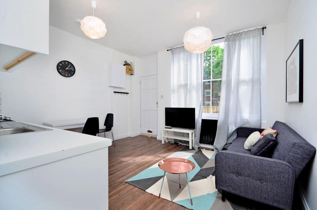 1 bed 1st Floor Flat for rent in Stoke Newington. From Foxtons - Stoke Newington