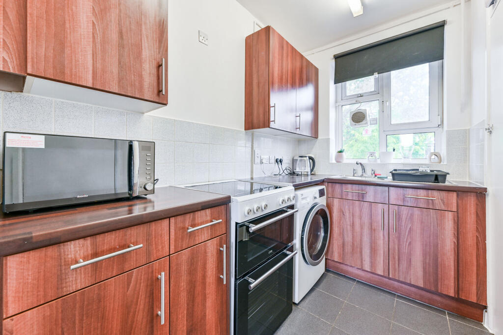 1 bed 1st Floor Flat for rent in Stoke Newington. From Foxtons - Stoke Newington 1 bed 1st Floor Flat for rent in Stoke Newington. From Foxtons - Stoke Newington