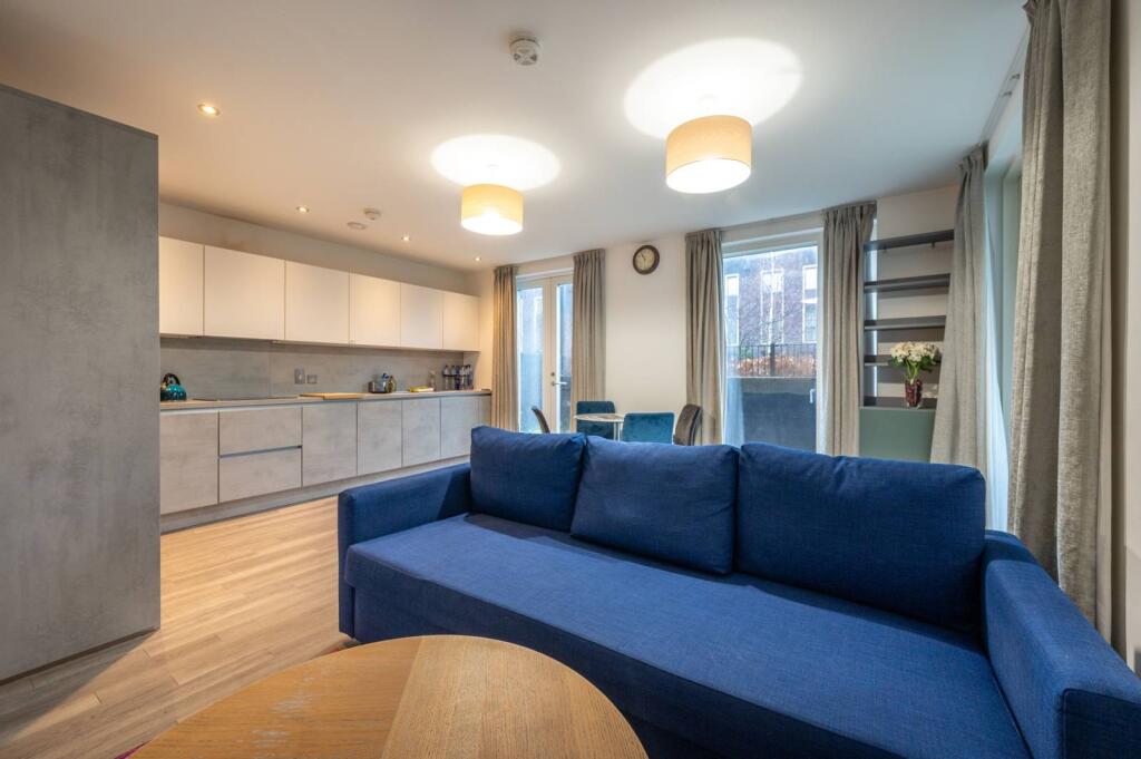 1 bed 1st Floor Flat for rent in London. From Foxtons - Stratford