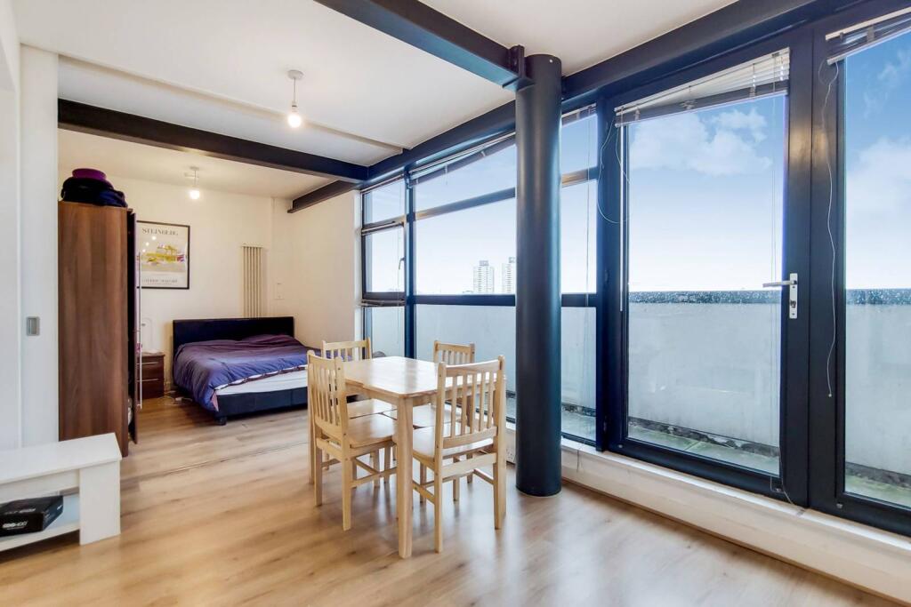 2 bed 1st Floor Flat for rent in London. From Foxtons - Stratford 2 bed 1st Floor Flat for rent in London. From Foxtons - Stratford