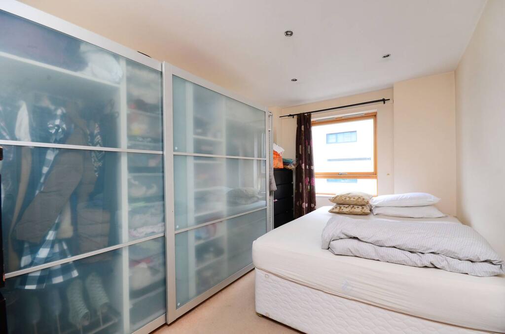 2 bed 1st Floor Flat for rent in London. From Foxtons - Stratford 2 bed 1st Floor Flat for rent in London. From Foxtons - Stratford