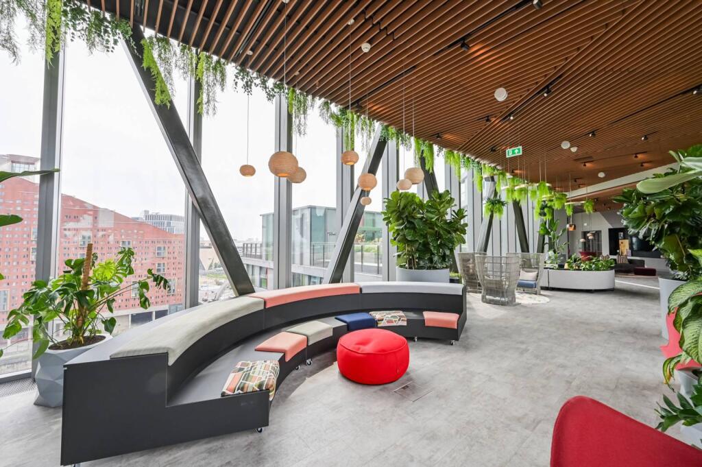 1 bed 1st Floor Flat for rent in . From Foxtons - Stratford