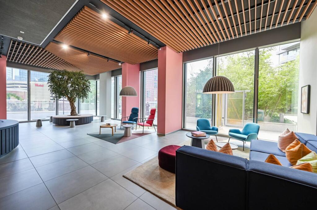 2 bed 1st Floor Flat for rent in . From Foxtons - Stratford