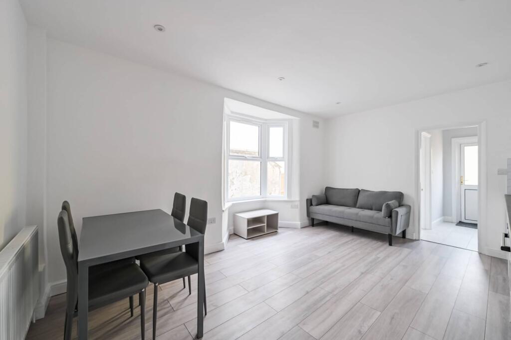 2 bed 1st Floor Flat for rent in London. From Foxtons - Stratford 2 bed 1st Floor Flat for rent in London. From Foxtons - Stratford