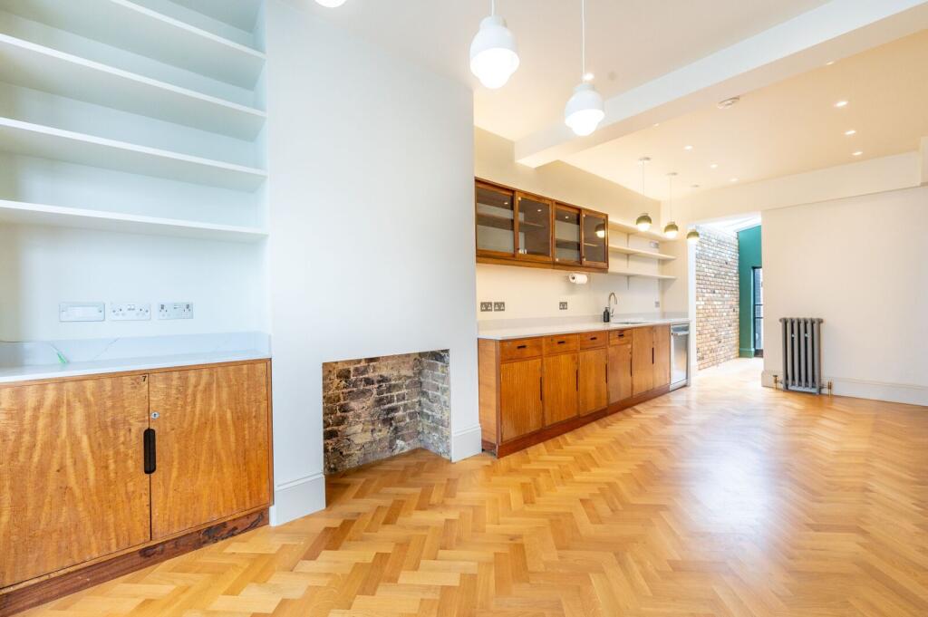 4 bed Mid Terraced House for rent in East Ham. From Foxtons - Stratford