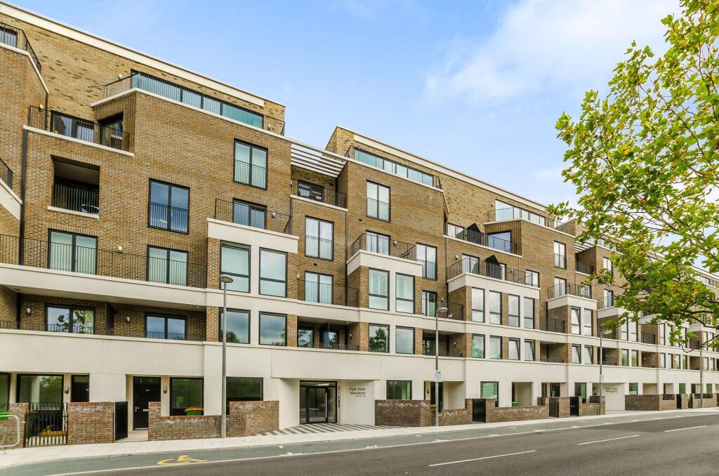 3 bed Penthouse for rent in London. From Foxtons - Stratford