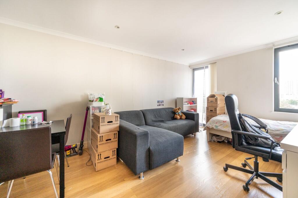 1 bed 1st Floor Flat for rent in Stratford. From Foxtons - Stratford 1 bed 1st Floor Flat for rent in Stratford. From Foxtons - Stratford