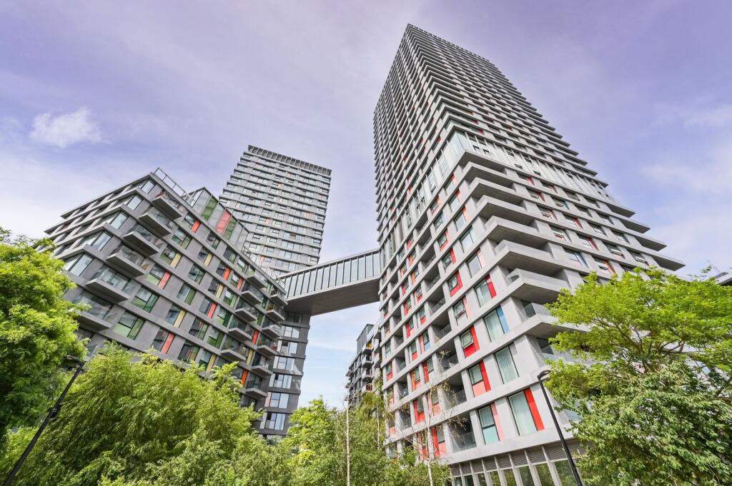 2 bed 1st Floor Flat for rent in . From Foxtons - Stratford 2 bed 1st Floor Flat for rent in . From Foxtons - Stratford