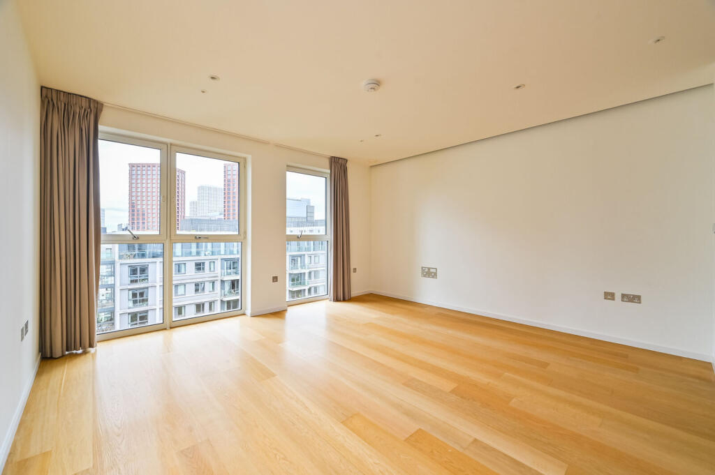3 bed 1st Floor Flat for rent in Stratford. From Foxtons - Stratford 3 bed 1st Floor Flat for rent in Stratford. From Foxtons - Stratford