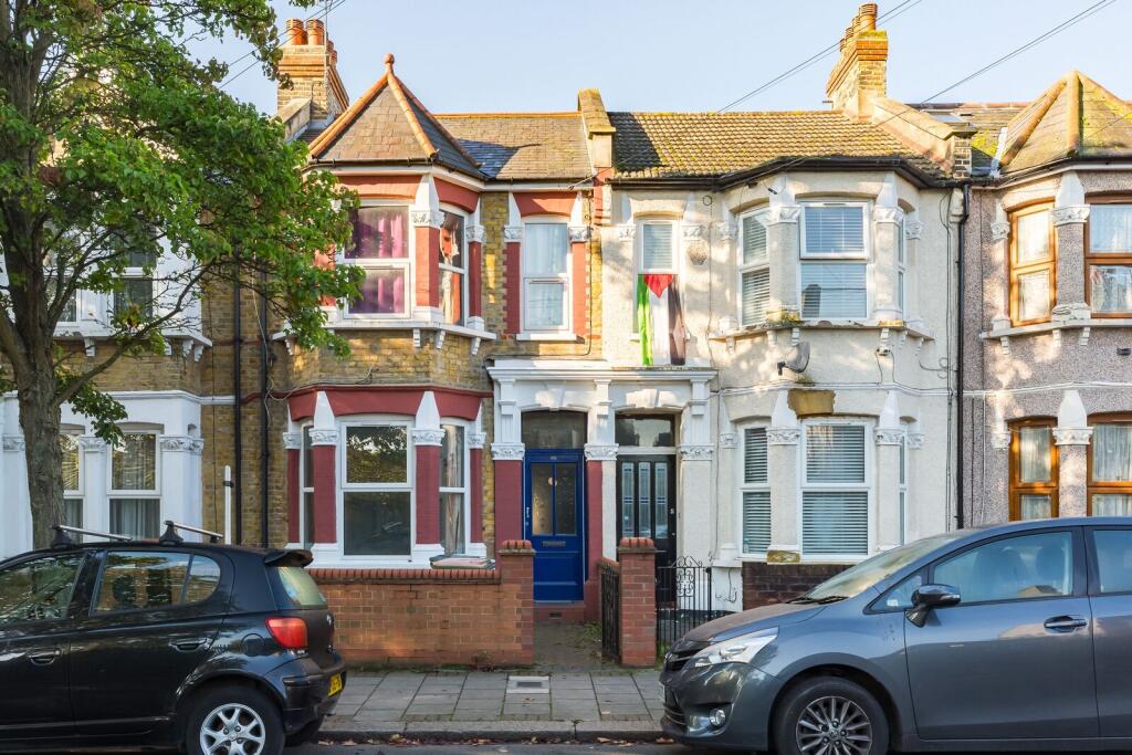 4 bed Mid Terraced House for rent in West Ham. From Foxtons - Stratford