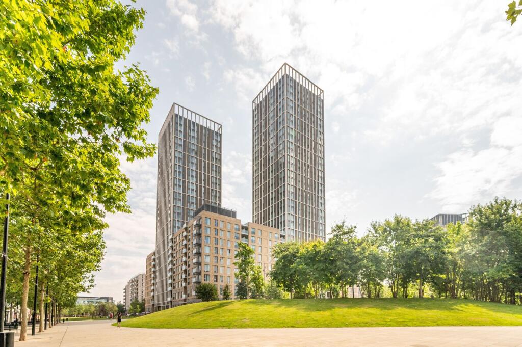 2 bed 1st Floor Flat for rent in Stratford. From Foxtons - Stratford