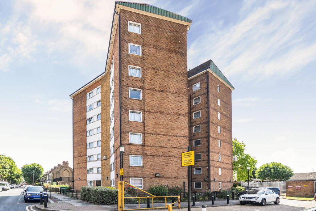 1 bed 1st Floor Flat for rent in East Ham. From Foxtons - Stratford 1 bed 1st Floor Flat for rent in East Ham. From Foxtons - Stratford