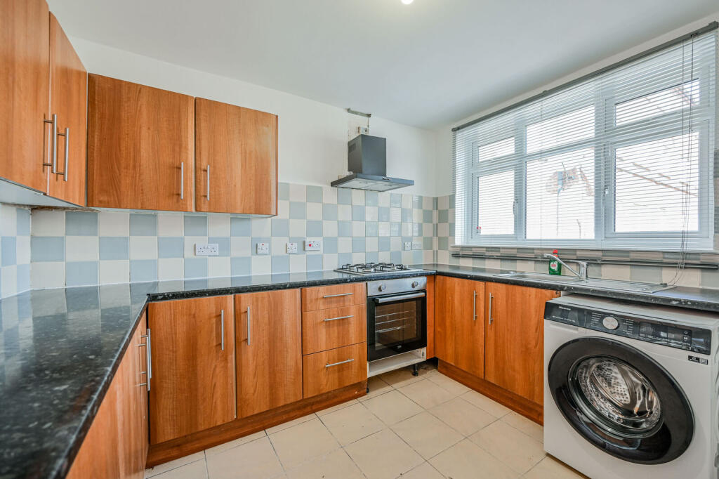 5 bed End of Terrace for rent in London. From Foxtons - Stratford 5 bed End of Terrace for rent in London. From Foxtons - Stratford