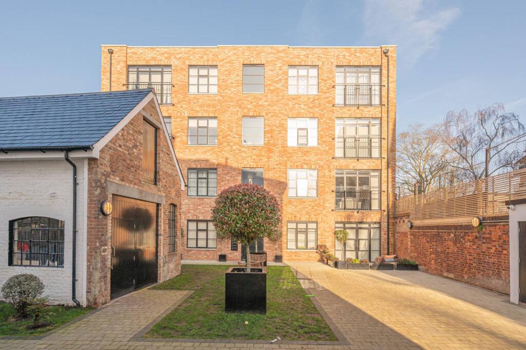 1 bed 1st Floor Flat for rent in London. From Foxtons - Streatham