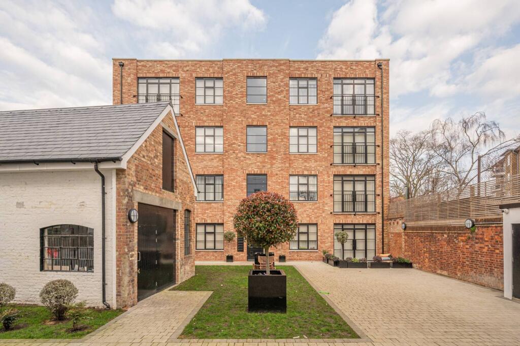 1 bed 1st Floor Flat for rent in London. From Foxtons - Streatham