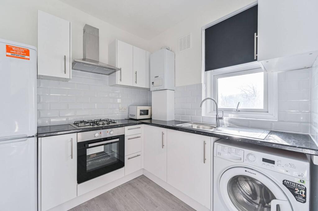 2 bed 1st Floor Flat for rent in London. From Foxtons - Streatham 2 bed 1st Floor Flat for rent in London. From Foxtons - Streatham