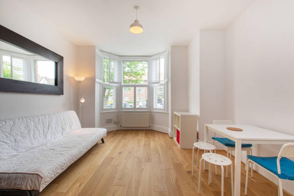 1 bed 1st Floor Flat for rent in London. From Foxtons - Streatham 1 bed 1st Floor Flat for rent in London. From Foxtons - Streatham