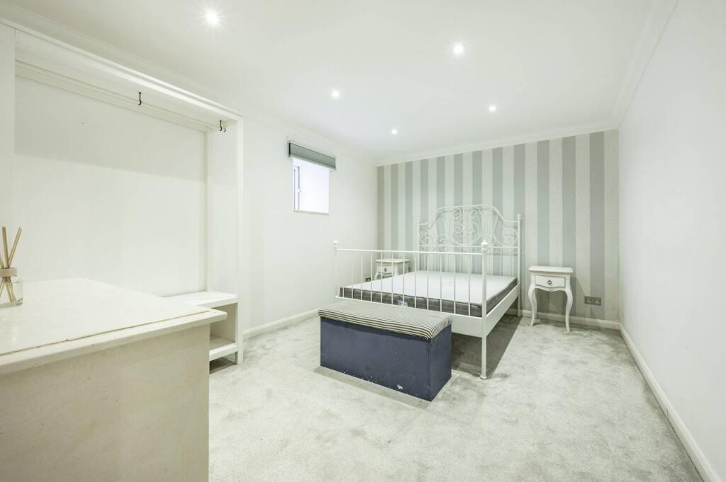 1 bed 1st Floor Flat for rent in London. From Foxtons - Streatham