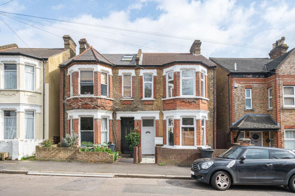 4 bed Semi Detached for rent in Streatham. From Foxtons - Streatham