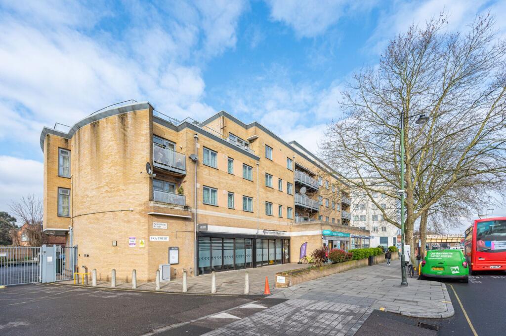 2 bed 1st Floor Flat for rent in London. From Foxtons - Streatham