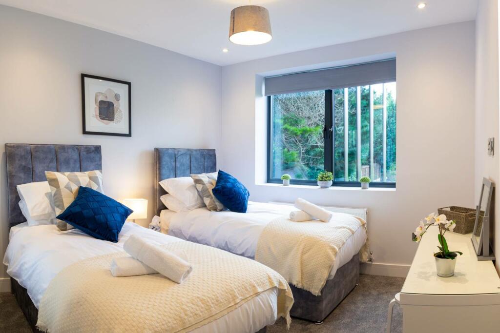 3 bed Semi Detached for rent in London. From Foxtons - Temple Fortune