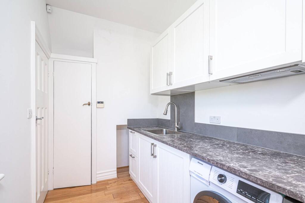 0 bed Studio for rent in London. From Foxtons - Temple Fortune