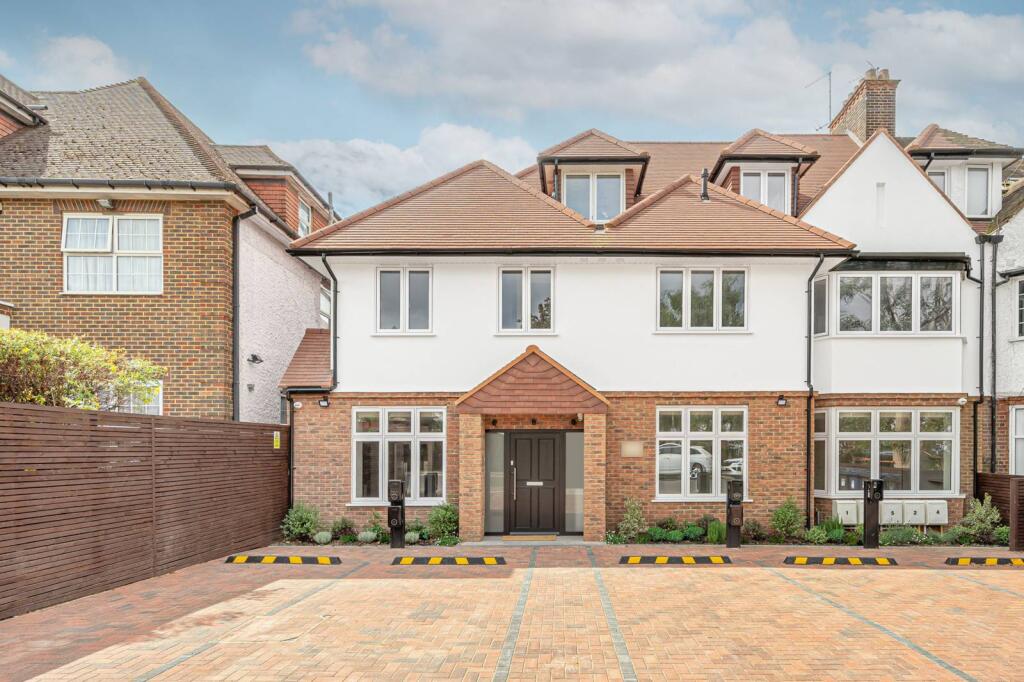 2 bed 1st Floor Flat for rent in London. From Foxtons - Temple Fortune