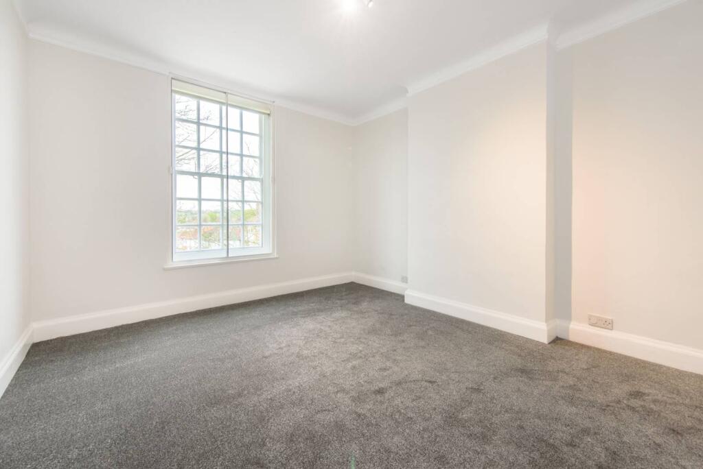 3 bed 1st Floor Flat for rent in Finchley. From Foxtons - Temple Fortune