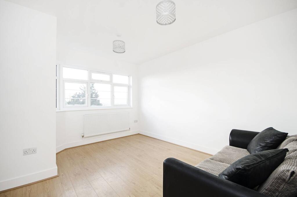 1 bed 1st Floor Flat for rent in London. From Foxtons - Temple Fortune