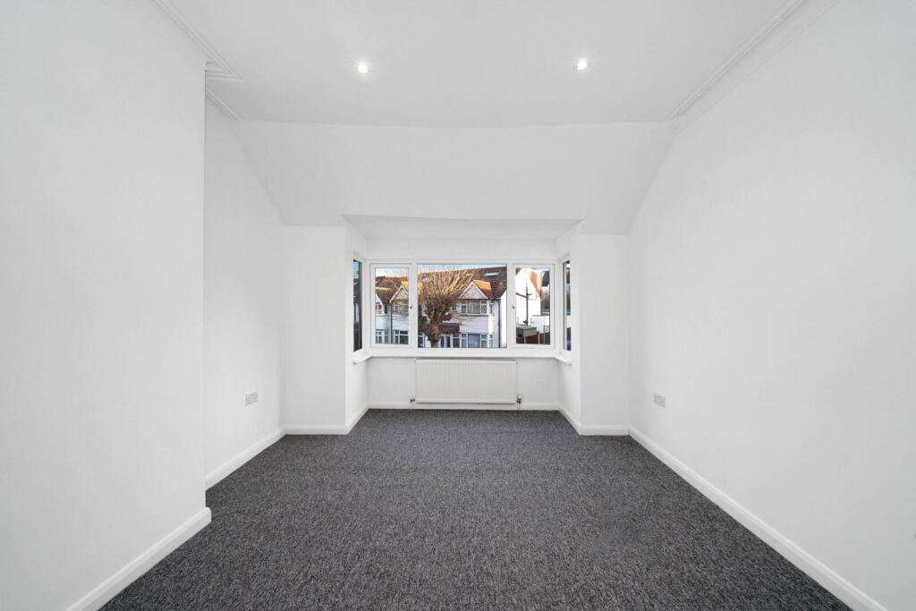 2 bed 1st Floor Flat for rent in London. From Foxtons - Temple Fortune 2 bed 1st Floor Flat for rent in London. From Foxtons - Temple Fortune