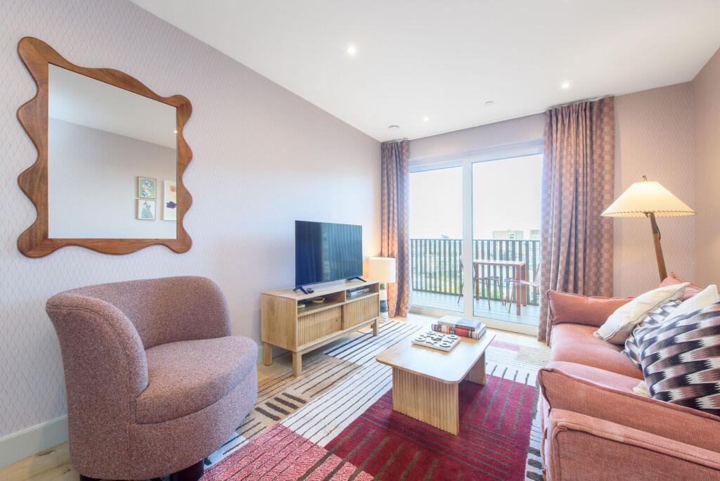 1 bed 1st Floor Flat for rent in . From Foxtons - Temple Fortune