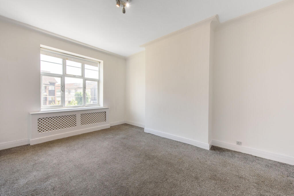 4 bed 1st Floor Flat for rent in London. From Foxtons - Temple Fortune 4 bed 1st Floor Flat for rent in London. From Foxtons - Temple Fortune