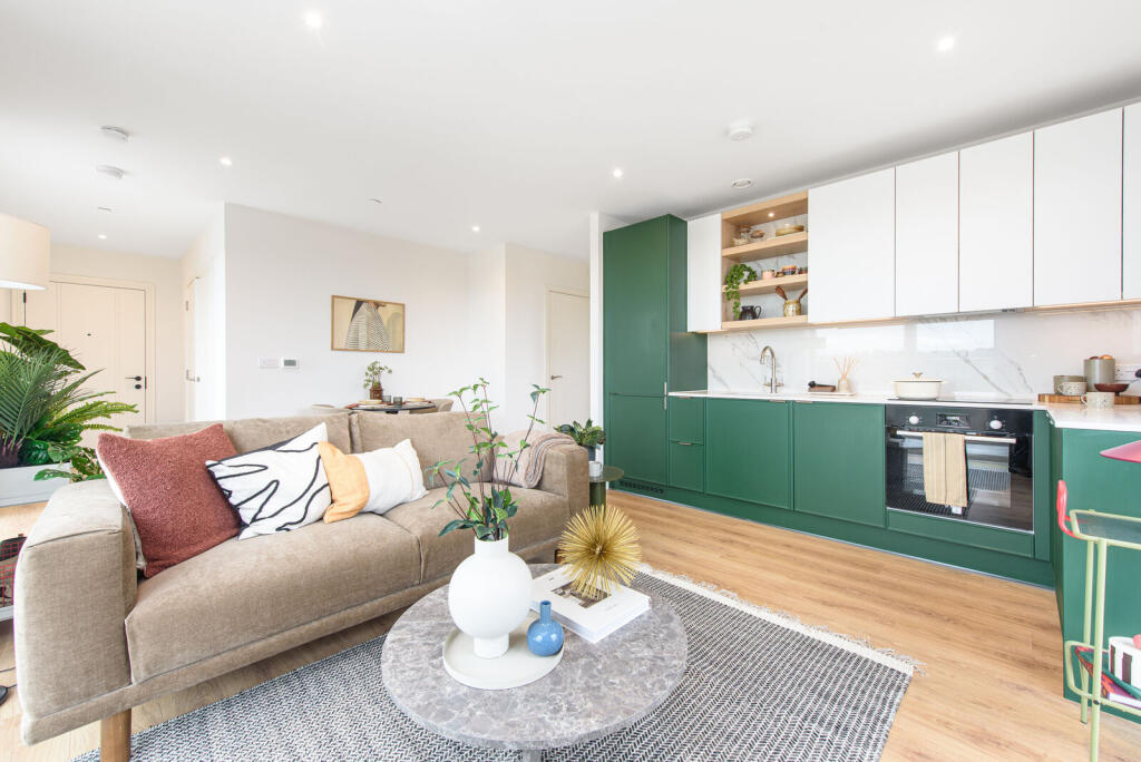 1 bed 1st Floor Flat for rent in . From Foxtons - Temple Fortune