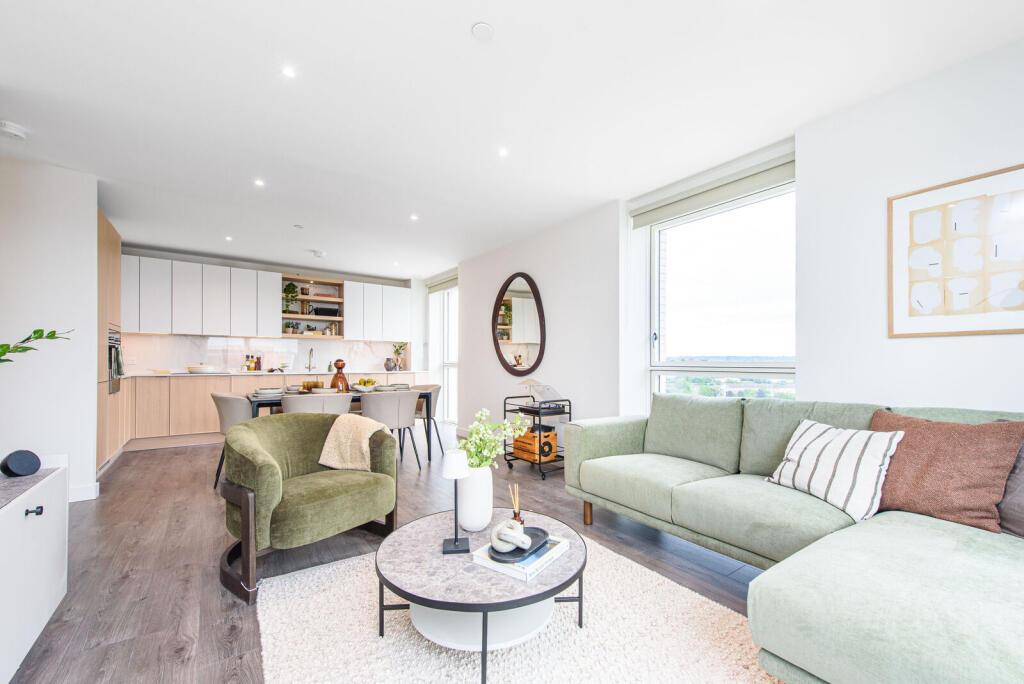 3 bed 1st Floor Flat for rent in . From Foxtons - Temple Fortune