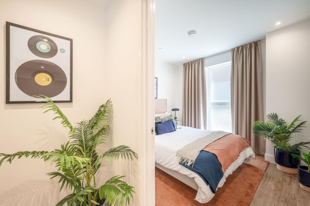 1 bed 1st Floor Flat for rent in Hampstead. From Foxtons - Temple Fortune