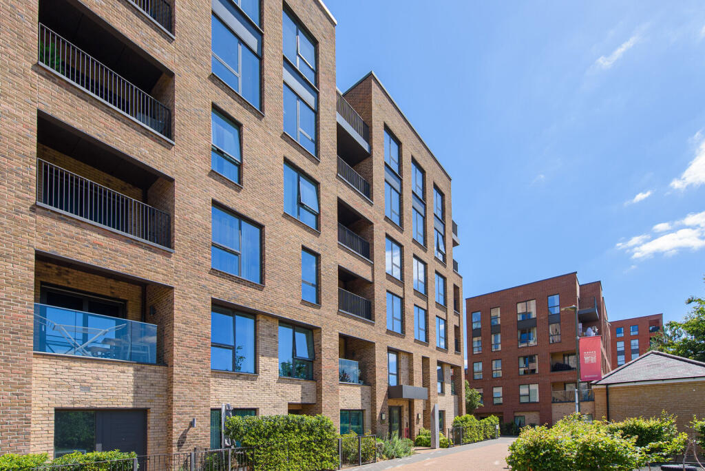 2 bed 1st Floor Flat for rent in London. From Foxtons - Temple Fortune