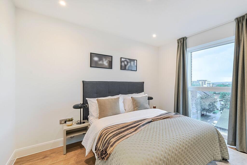 1 bed 1st Floor Flat for rent in Hampstead. From Foxtons - Temple Fortune