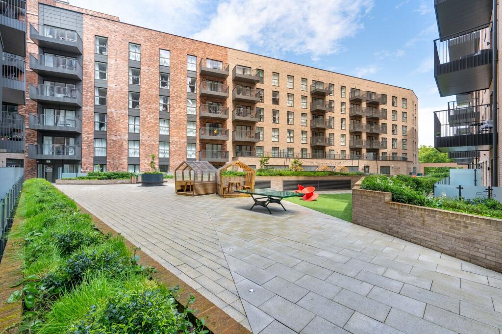 1 bed 1st Floor Flat for rent in Hendon. From Foxtons - Temple Fortune