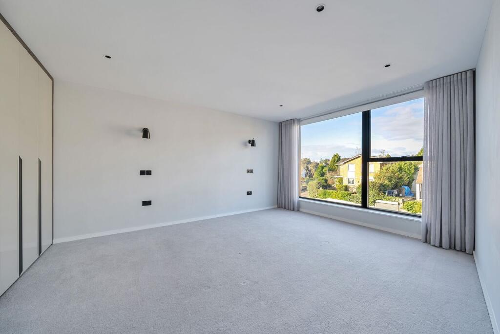 5 bed Semi Detached for rent in Hampstead. From Foxtons - Temple Fortune 5 bed Semi Detached for rent in Hampstead. From Foxtons - Temple Fortune