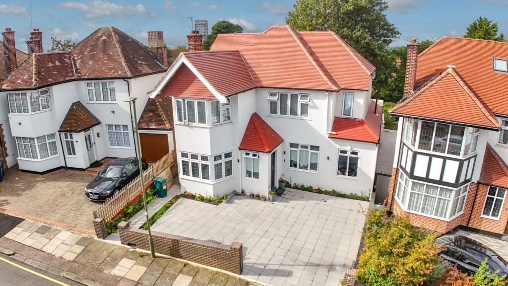 5 bed Semi Detached for rent in London. From Foxtons - Temple Fortune 5 bed Semi Detached for rent in London. From Foxtons - Temple Fortune