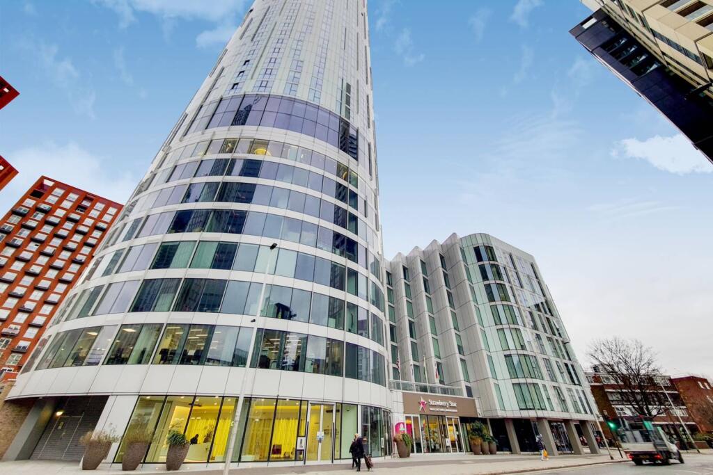 2 bed 1st Floor Flat for rent in London. From Foxtons - Vauxhall